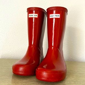 Hunter Kids First Classic Gloss Red Size US 11